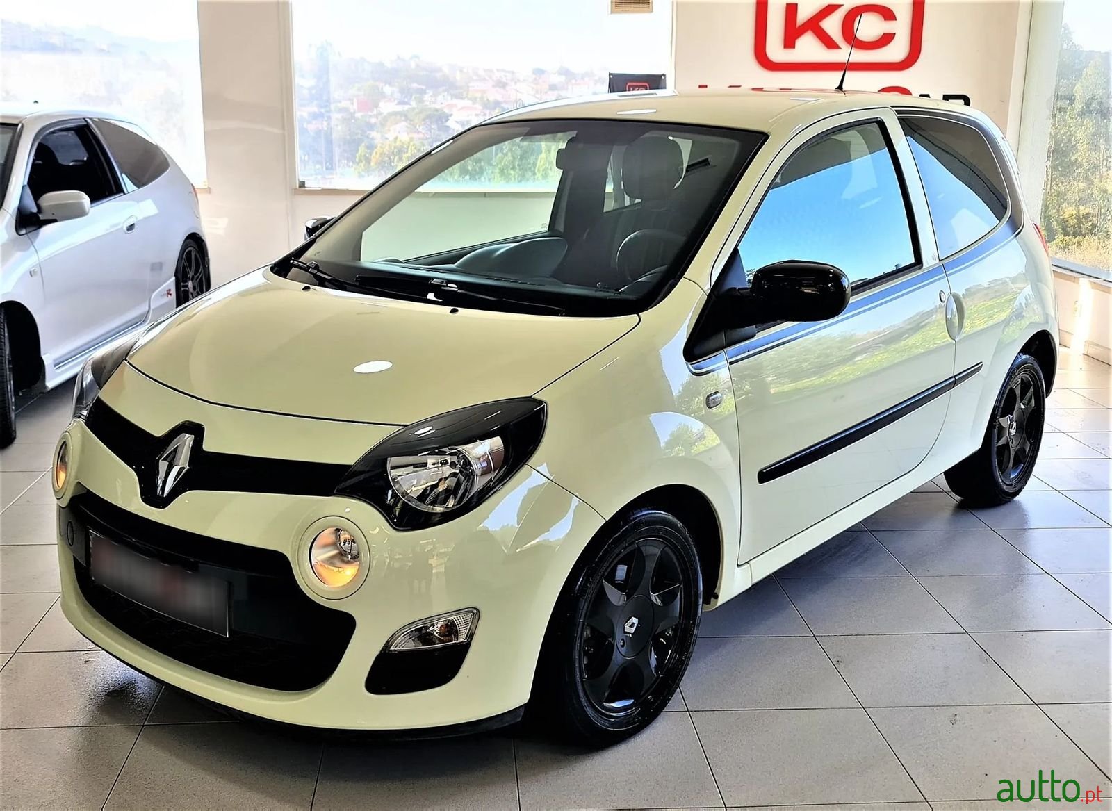 2012' Renault Twingo photo #3