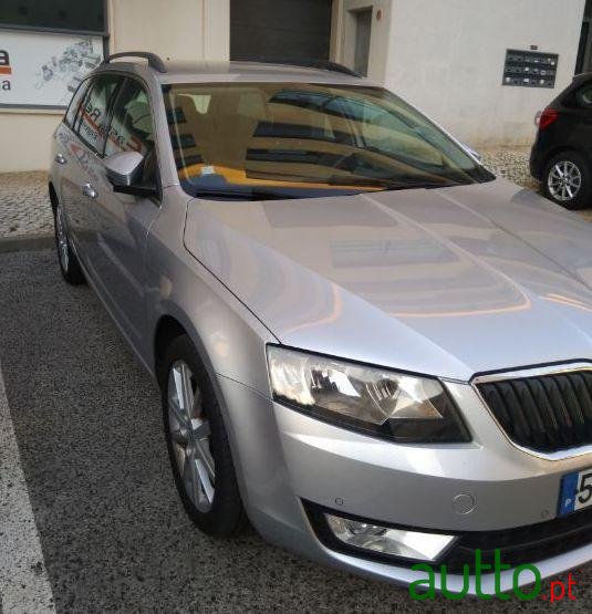 2013' Skoda Octavia Break photo #1