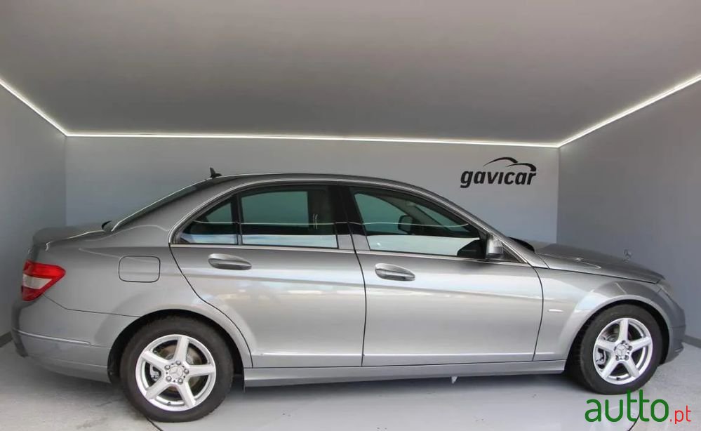 2008' Mercedes-Benz C 200 photo #3