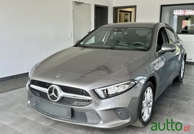 2020' Mercedes-Benz A 250 E Progressive photo #3