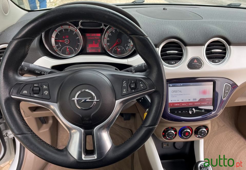 2013' Opel Adam photo #5