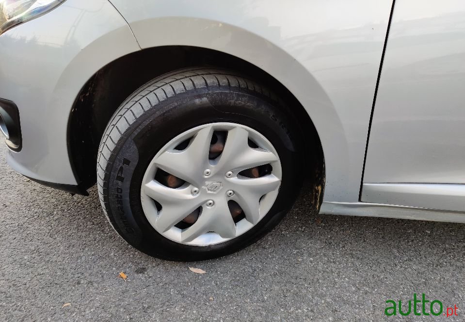 2014' Renault Megane Sport Tourer photo #1