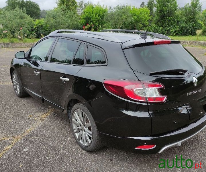 2012' Renault Megane Sport Tourer photo #4