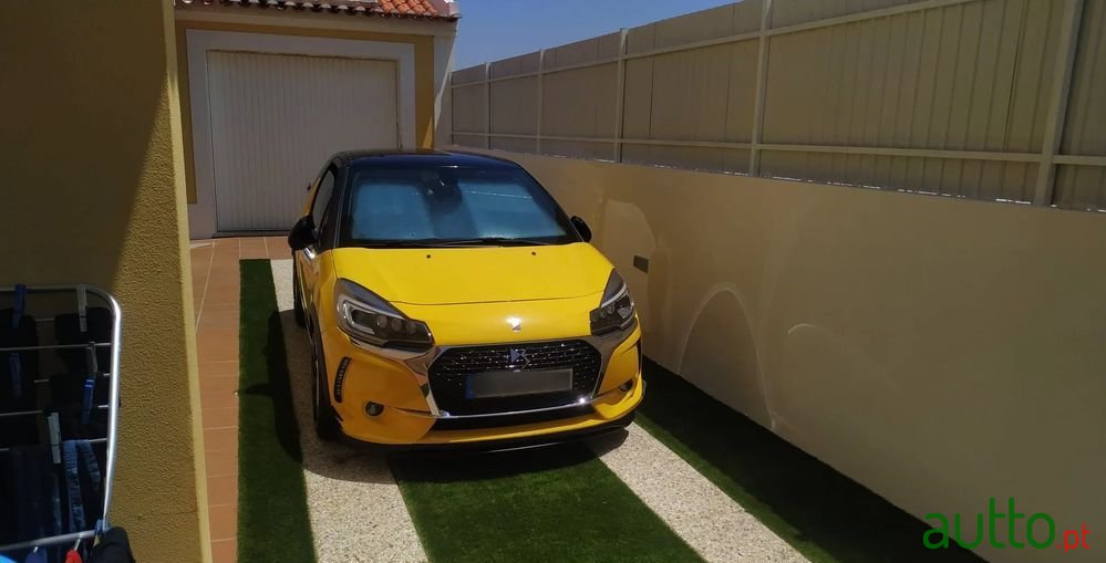 2017' DS Automobiles Ds3 photo #3