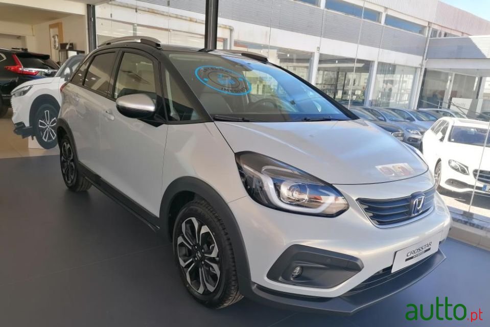 2023' Honda Crosstar photo #1