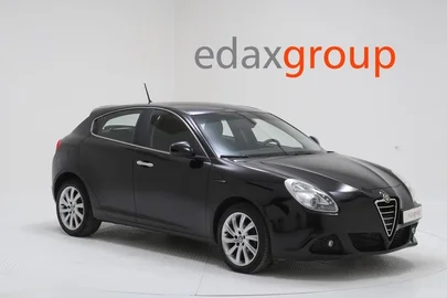 2013' Alfa Romeo Giulietta