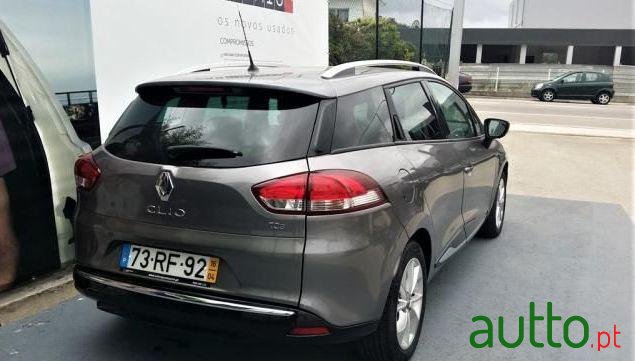 2016' Renault Clio Sport Tourer photo #2