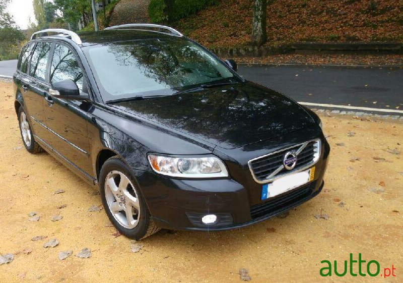 2012' Volvo V50 1.6 D photo #1