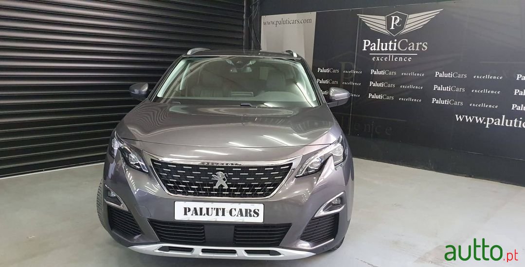 2017' Peugeot 5008 photo #2