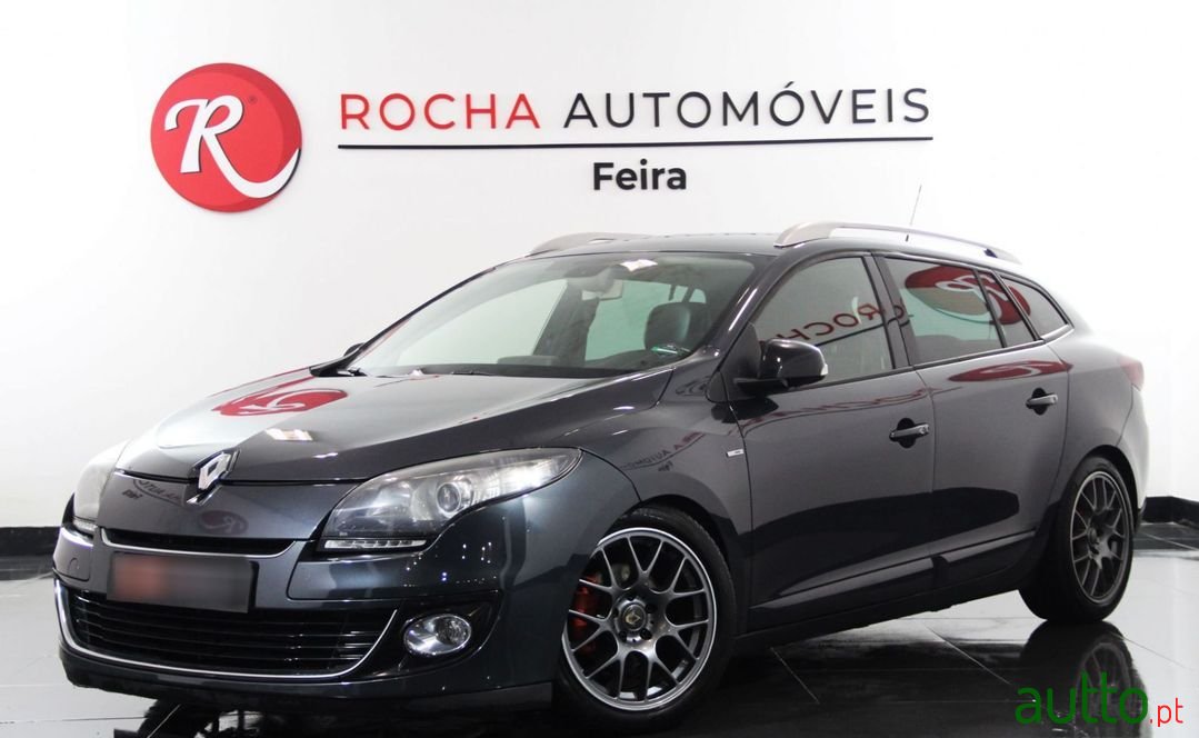 2013' Renault Megane photo #1