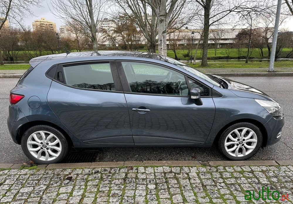 2017' Renault Clio 1.5 Dci Limited photo #6