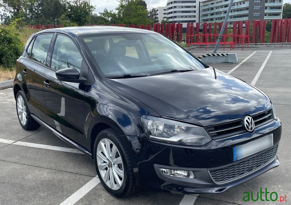 2010' Volkswagen Polo 1.2 Highline photo #4