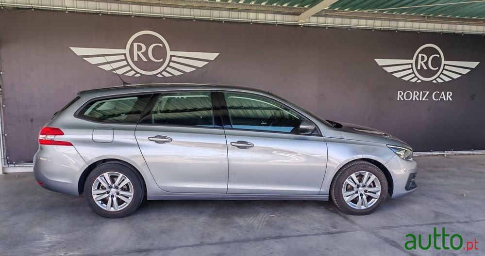 2018' Peugeot 308 Sw photo #3