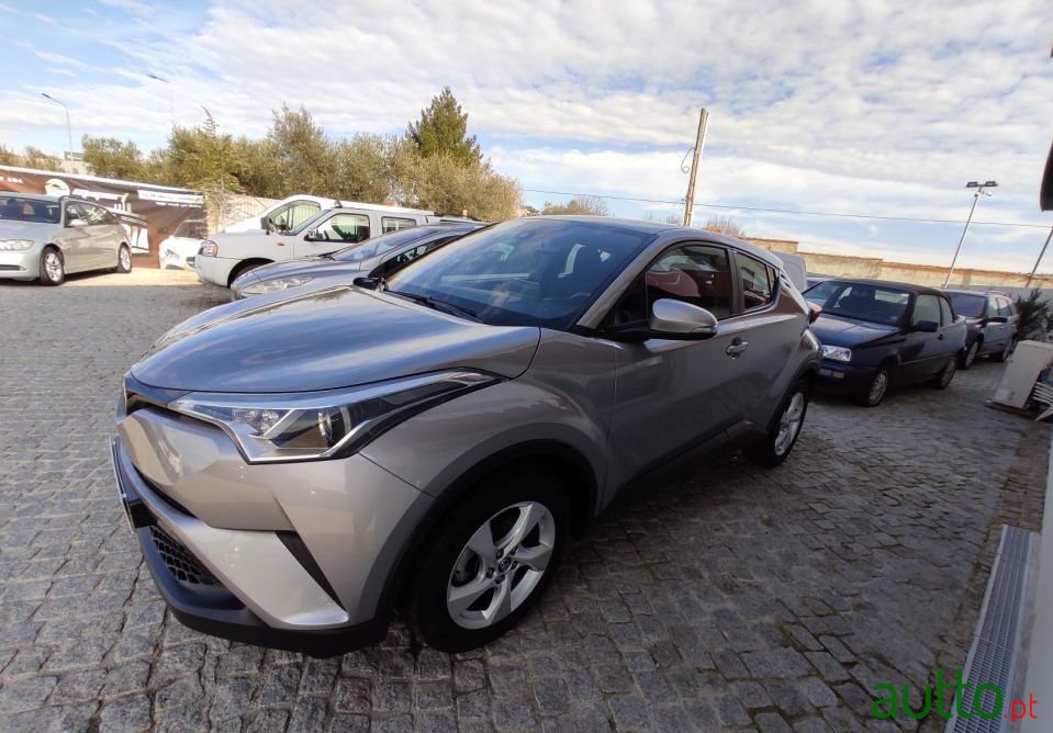 2017' Toyota C-Hr photo #4