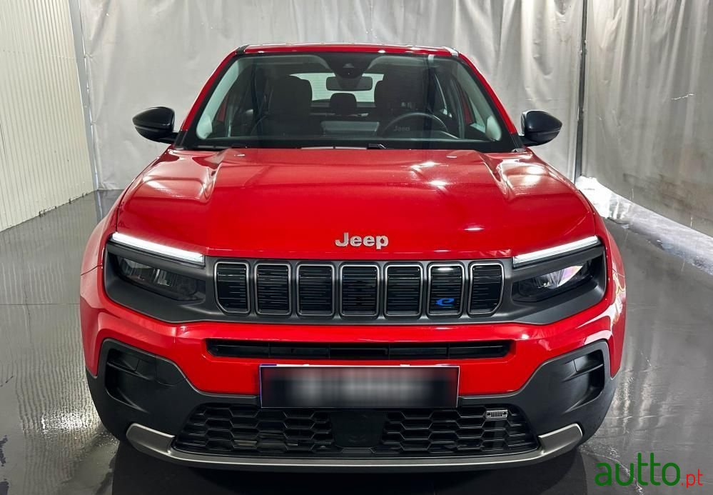 2023' Jeep Avenger photo #2