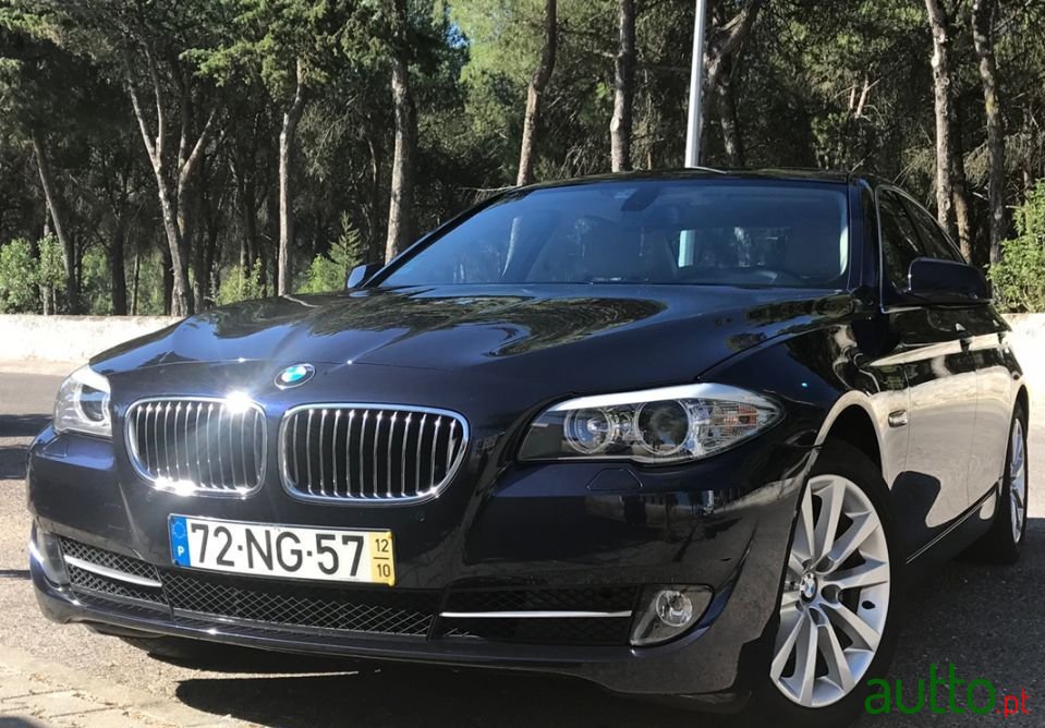 2012' BMW 525 photo #1