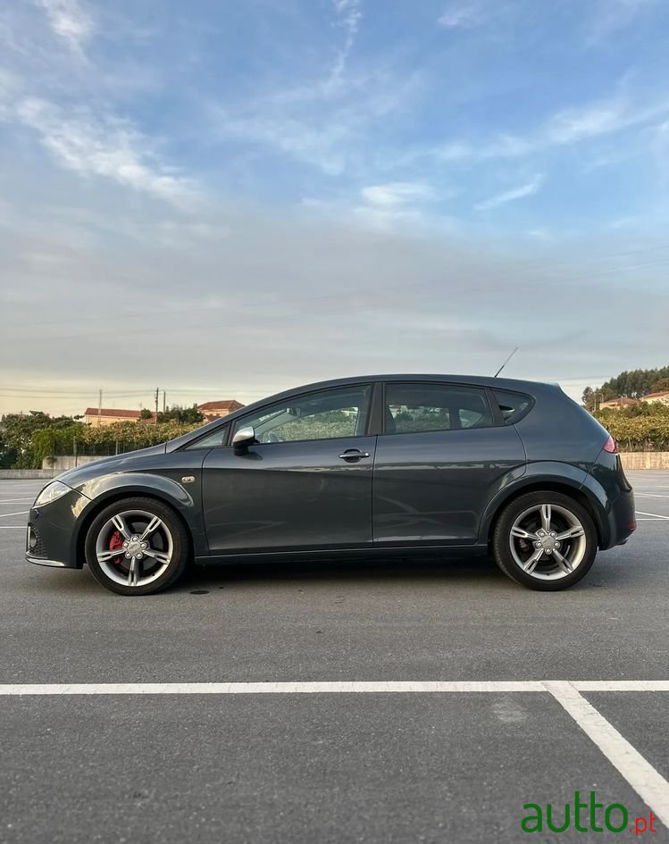 2008' SEAT Leon 2.0 Tdi Fr photo #5