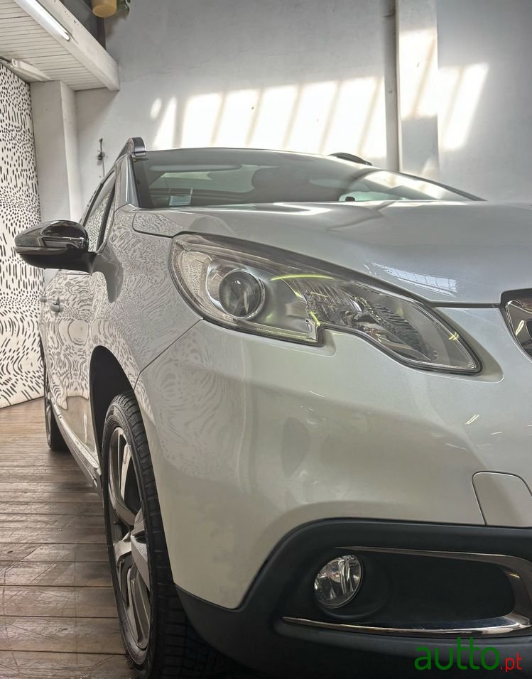 2016' Peugeot 2008 photo #6