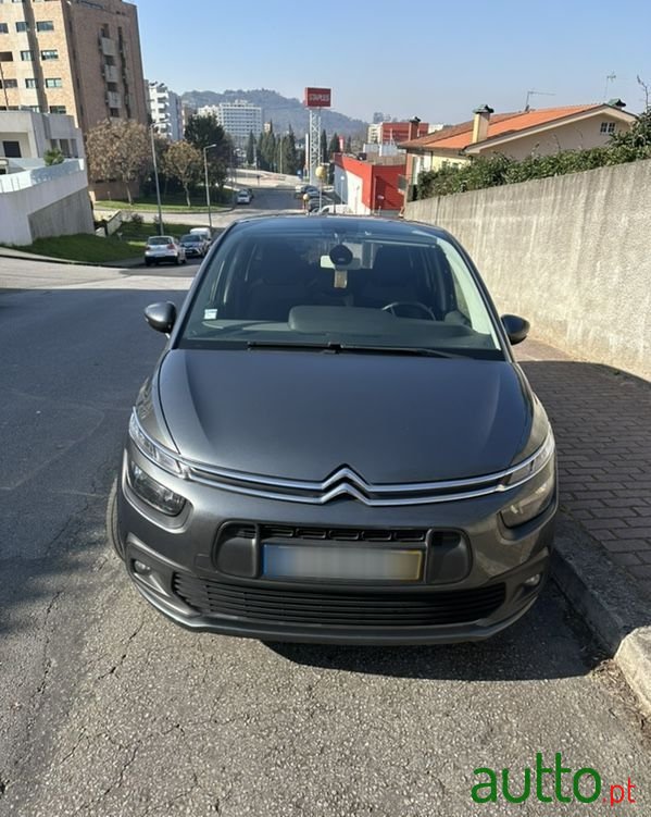 2017' Citroen C4 Grand Picasso photo #1