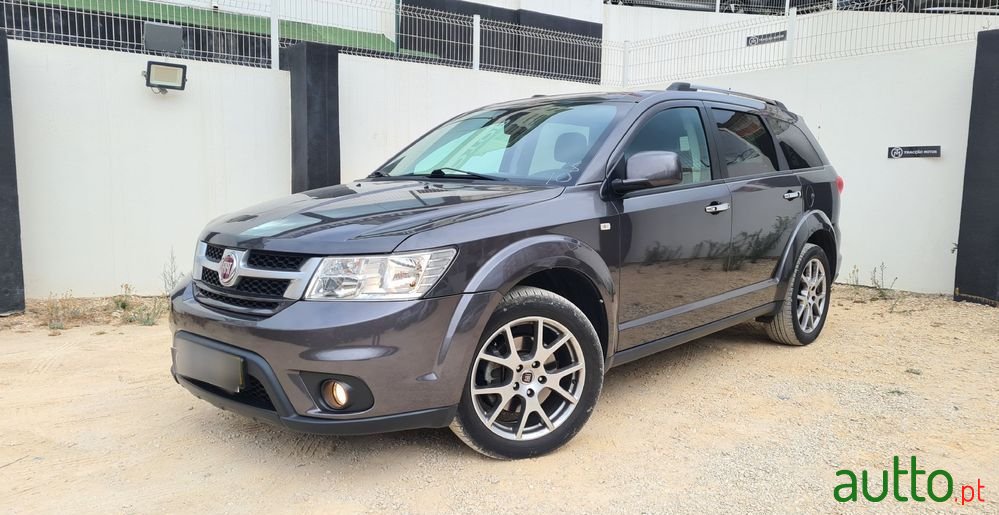 2015' Fiat Freemont 2.0 M-Jet photo #1