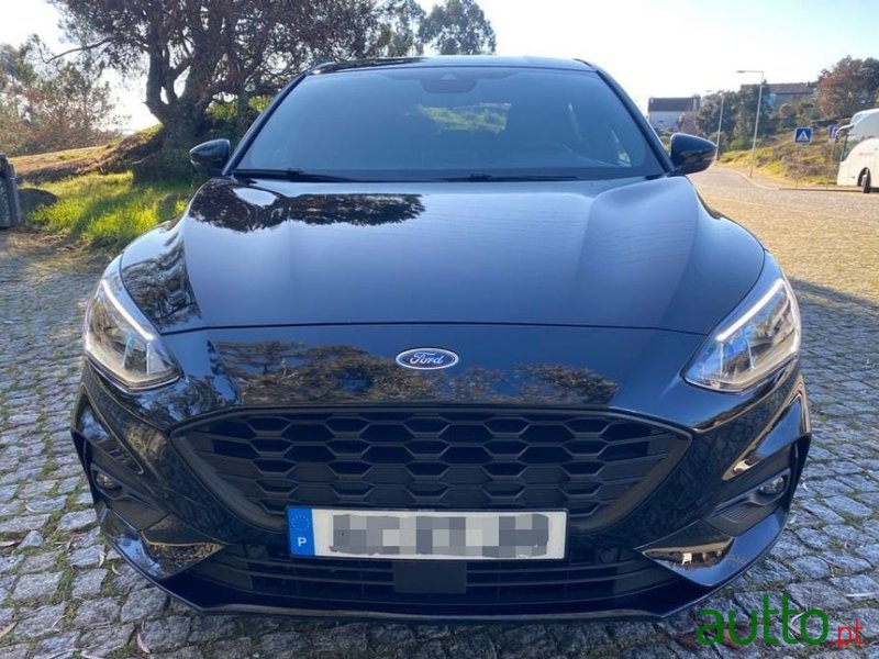 2020' Ford Focus St--Line photo #3