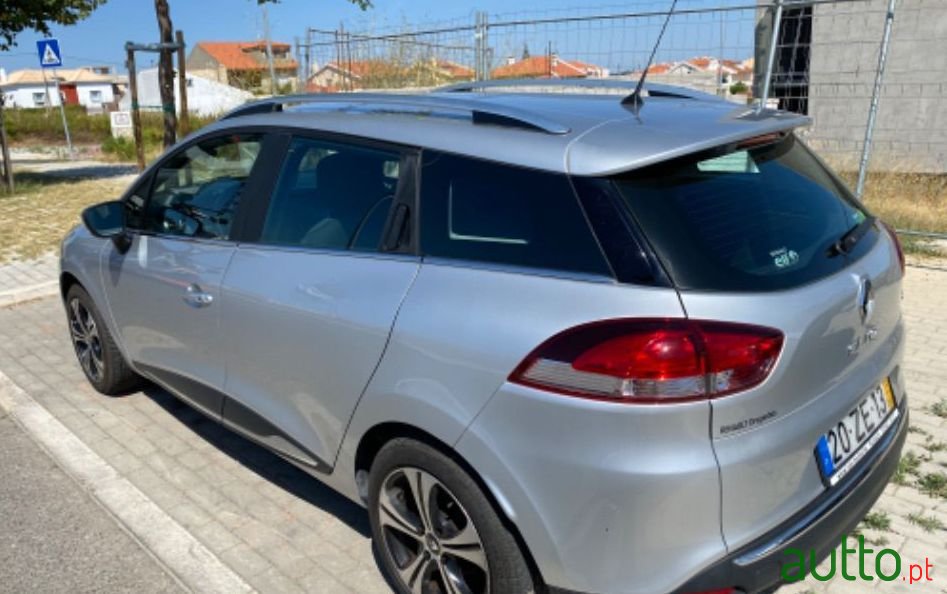 2015' Renault Clio photo #5