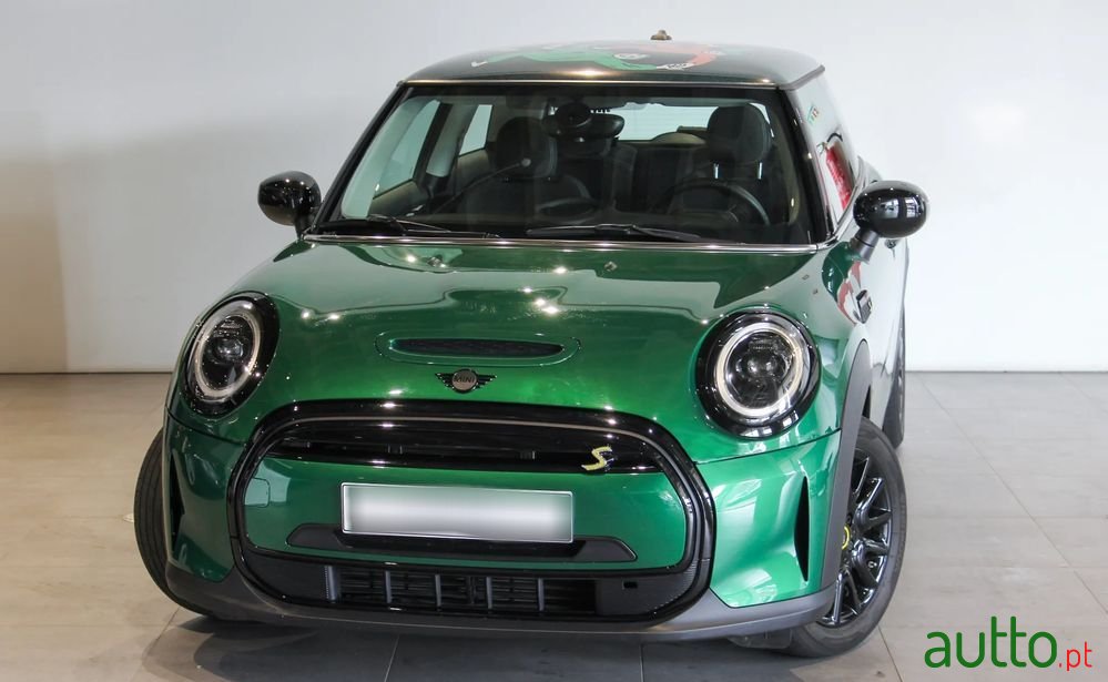 2022' MINI Cooper Se Premium photo #1