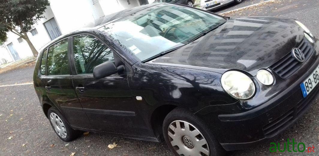 2002' Volkswagen Polo Confortline photo #2