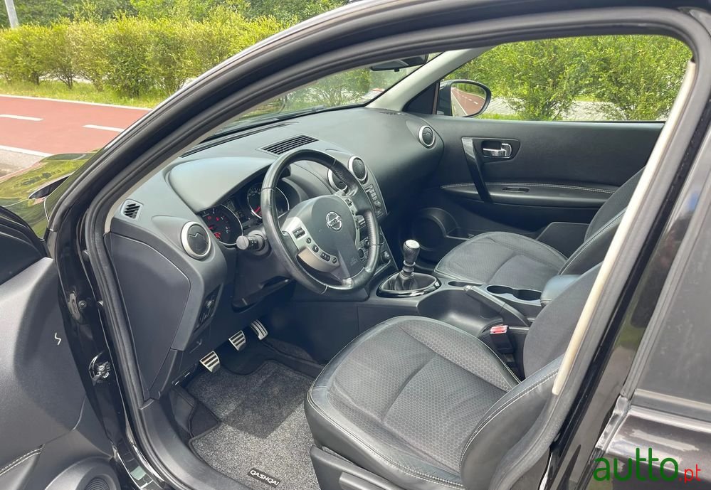 2013' Nissan Qashqai photo #6