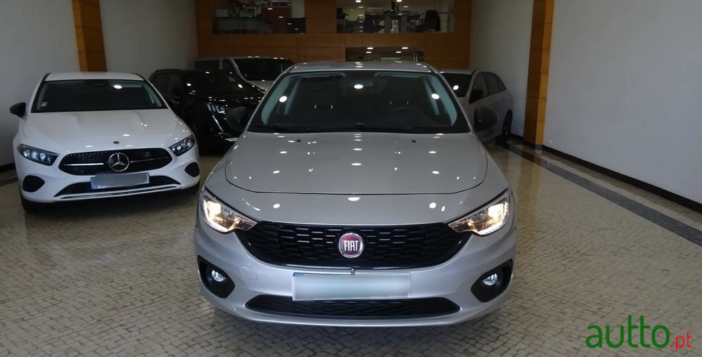 2019' Fiat Tipo 1.3 M-Jet Street photo #2