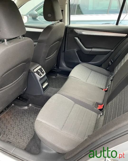 2016' Skoda Octavia photo #4