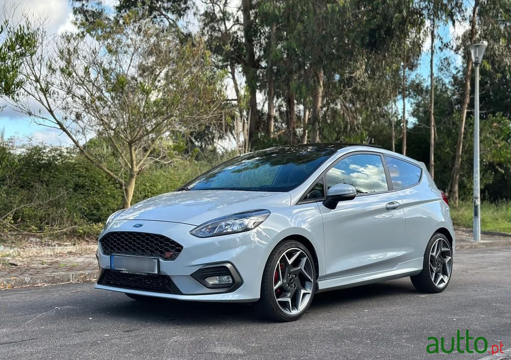 2019' Ford Fiesta photo #1
