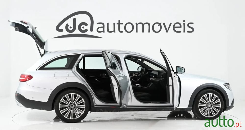 2020' Mercedes-Benz Classe E photo #6