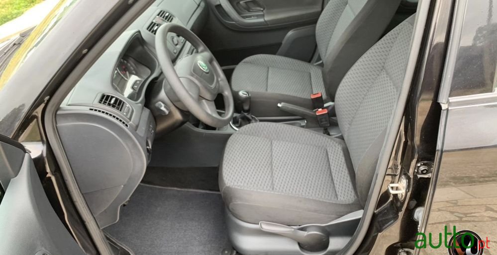 2012' Skoda Fabia 1.2 Tsi Active photo #5