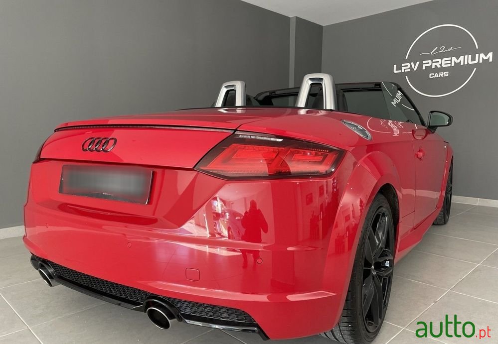 2017' Audi TT Roadster photo #6