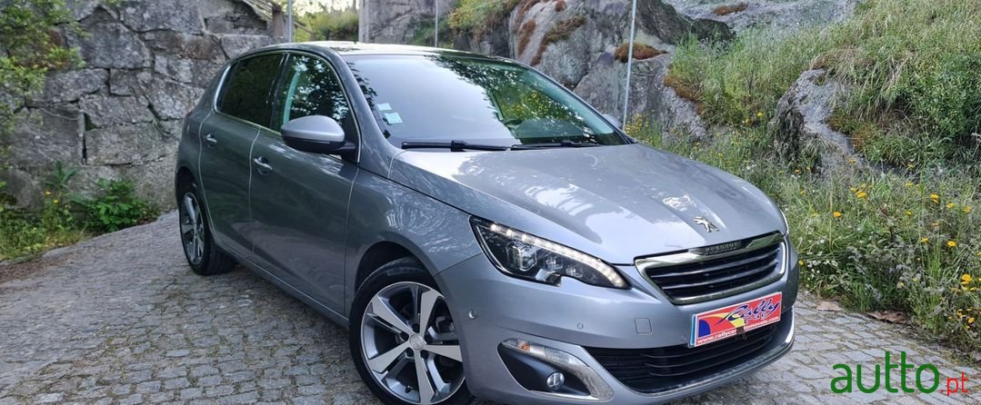 2015' Peugeot 308 photo #3