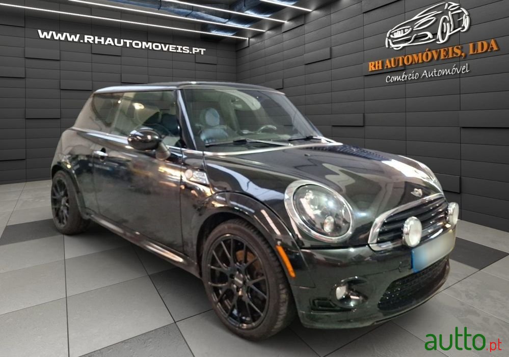 2011' MINI Cooper D 3 Portas photo #2