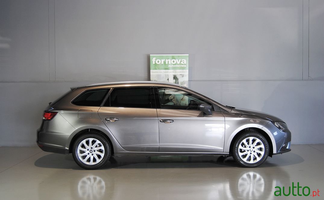 2014' SEAT Leon-St photo #4