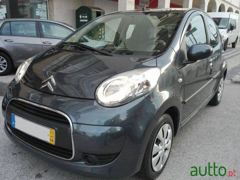 2011' Citroen C1 1.0 X photo #2