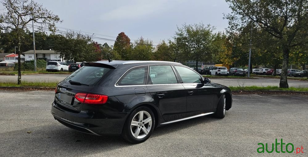 2015' Audi A4 Avant photo #5