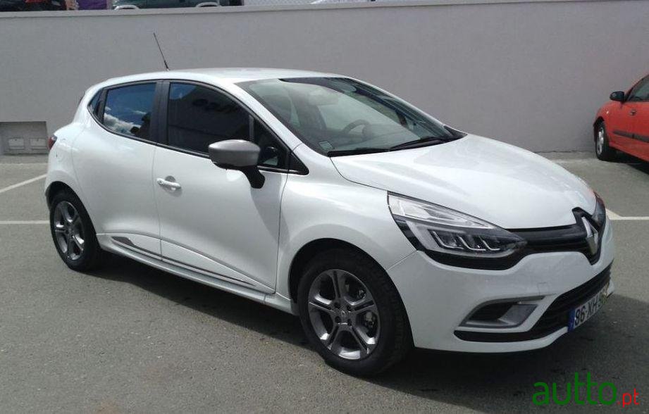 2019' Renault Clio Gt Line- 90Cv photo #3