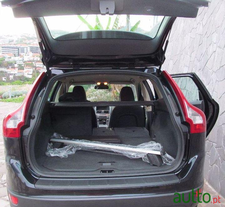 2010' Volvo Xc-60 D5 Momentum photo #1