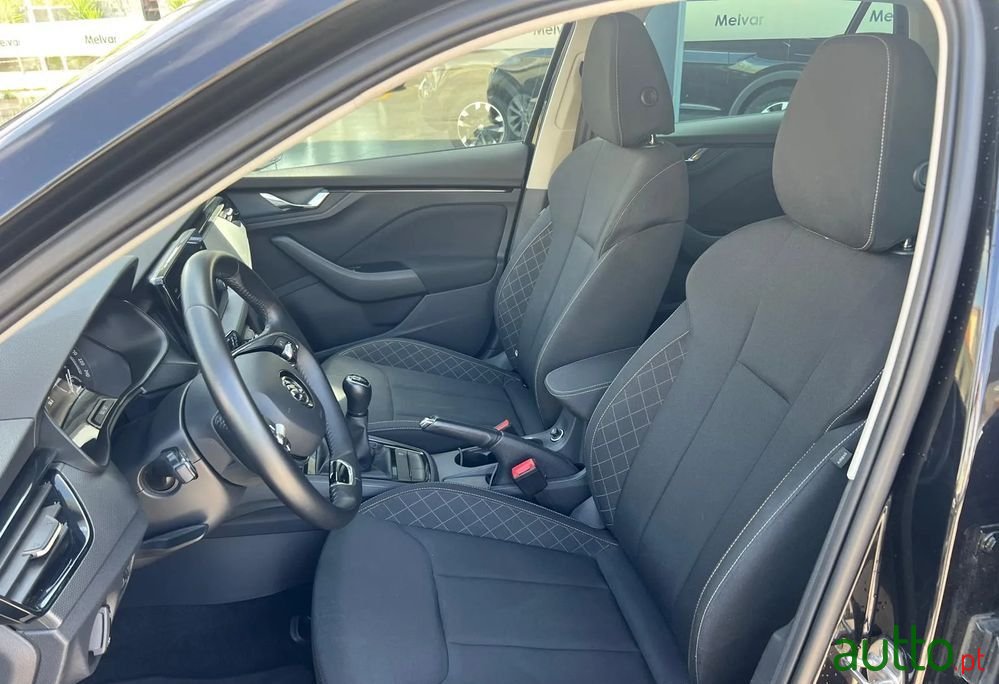 2023' Skoda Scala 1.0 Tsi photo #6