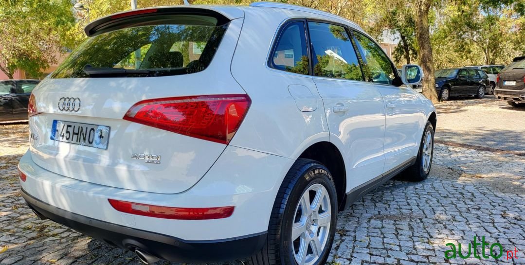 2009' Audi Q5 S--Tronic photo #5