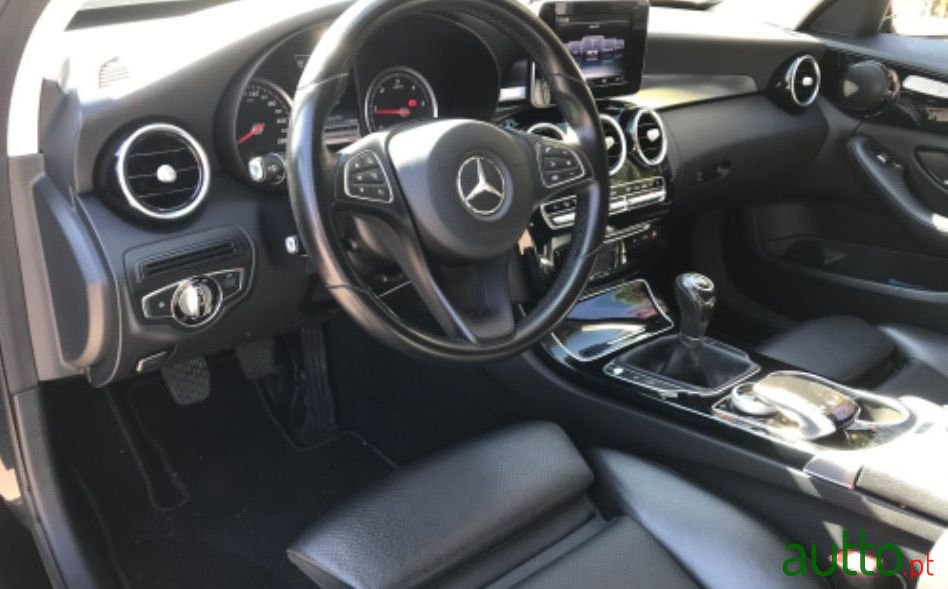 2015' Mercedes-Benz C-200 photo #4