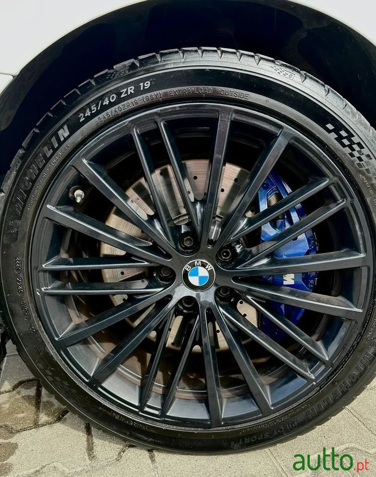 2020' BMW Série 5 photo #4