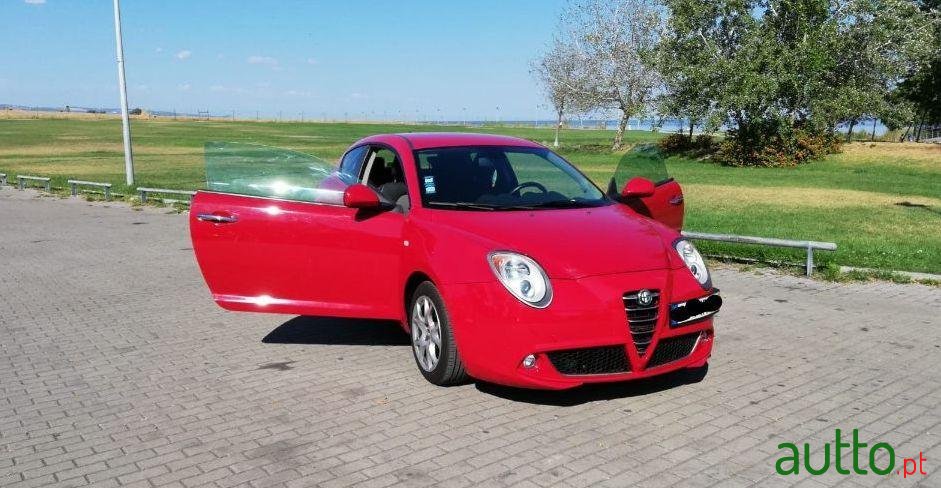 2012' Alfa Romeo MiTo photo #1