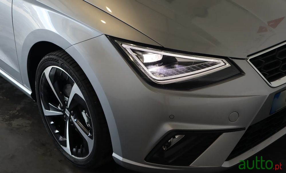 2023' SEAT Ibiza 1.0 Tsi Fr photo #6