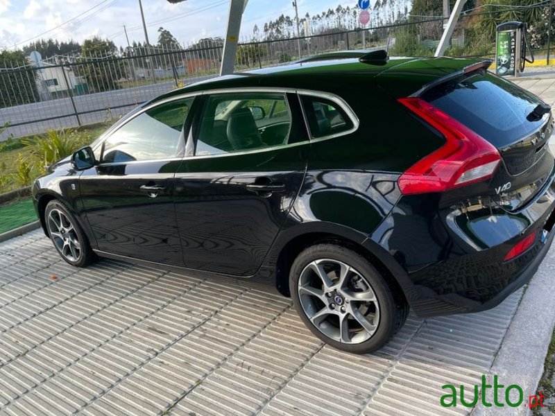 2015' Volvo V40 photo #1