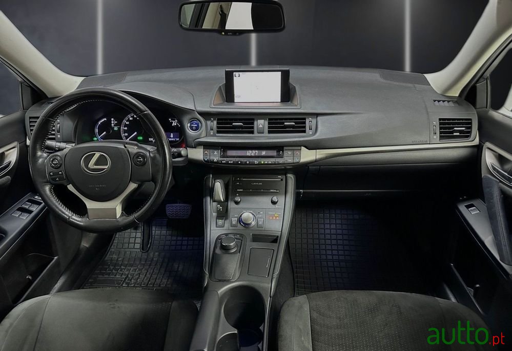 2016' Lexus CT photo #3